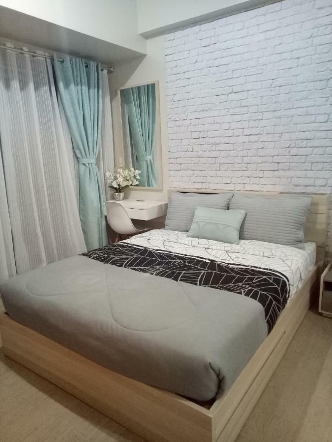 מנילה Eighty One Newport Boulevard מראה חיצוני תמונה